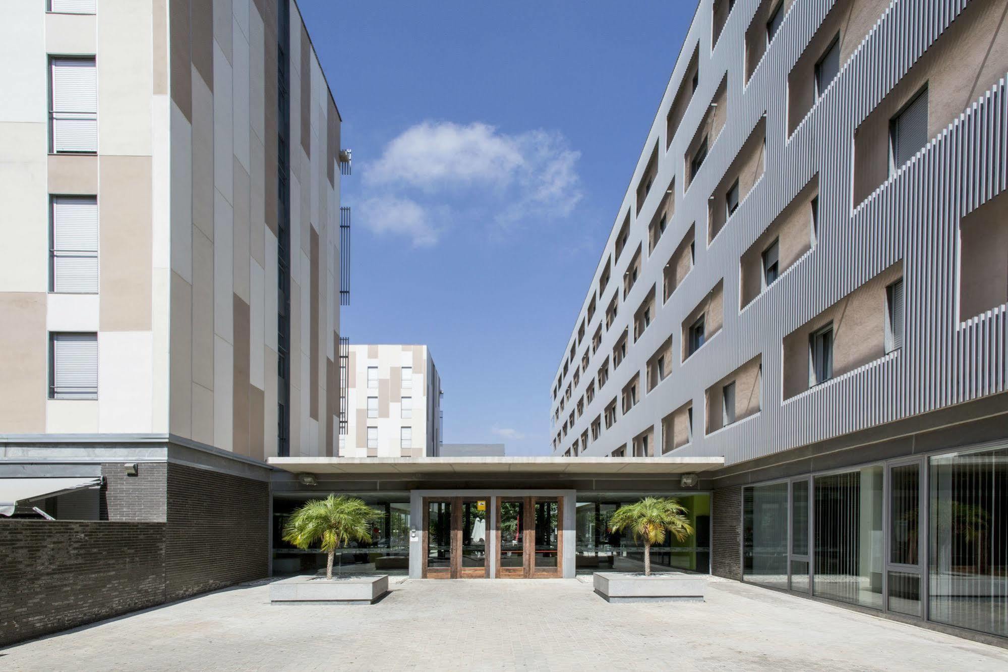 瓦伦西亚达米亚博内特大学旅舍公寓 外观 照片