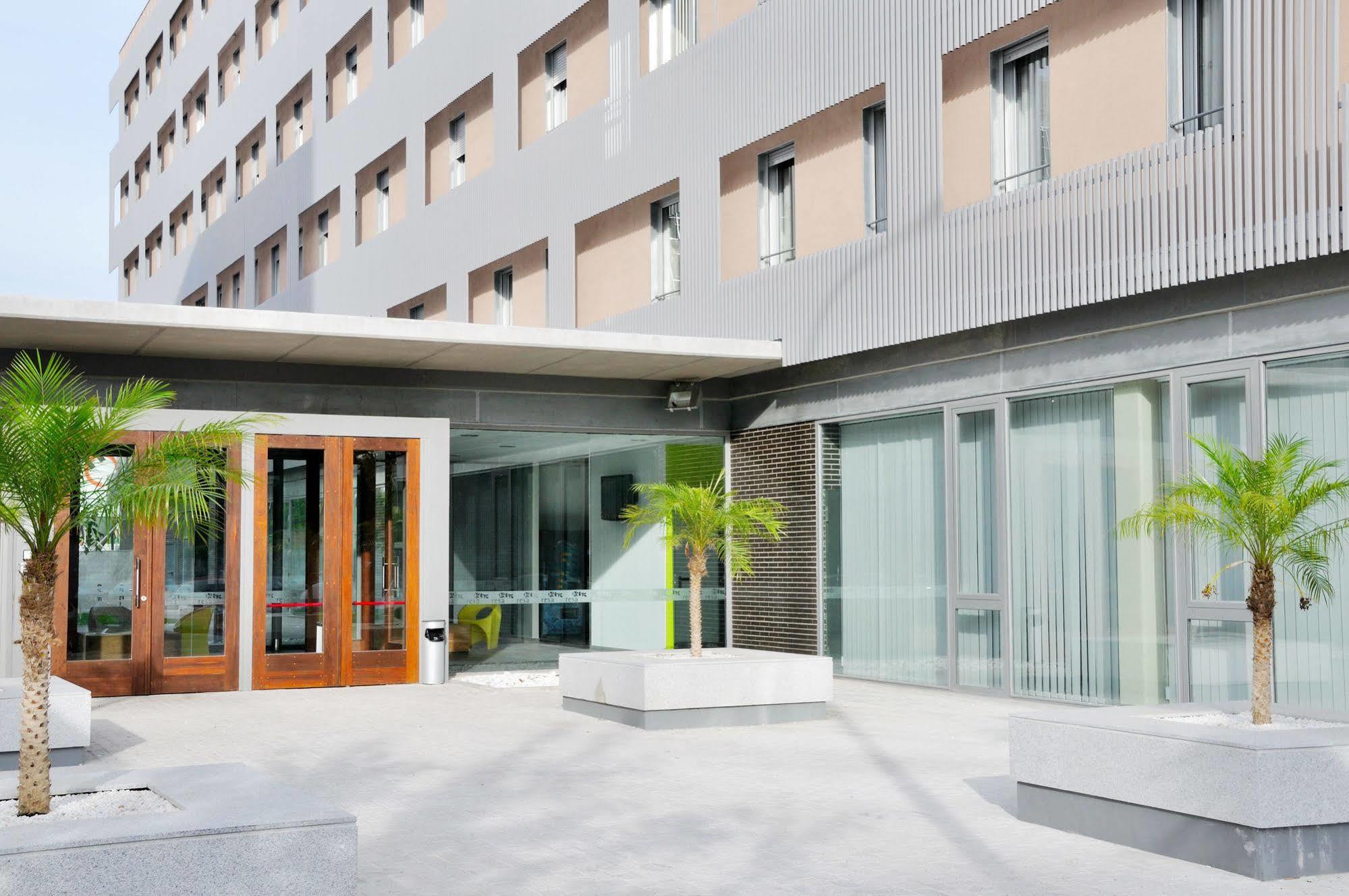 瓦伦西亚达米亚博内特大学旅舍公寓 外观 照片